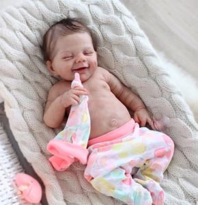 Reborn Baby realista,Bebê Reborn menina realista de silicone,com caixa de presente muñeco genitales reales silicone sólido molinho corpo inteiro lavável boneca bebe reborn silicone realista,Roupas amarelas,Meninas