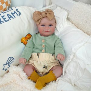 Brastoy Bebê Reborn Boneca Menina Corpo de Pano Original 48cm Olhos Azuis